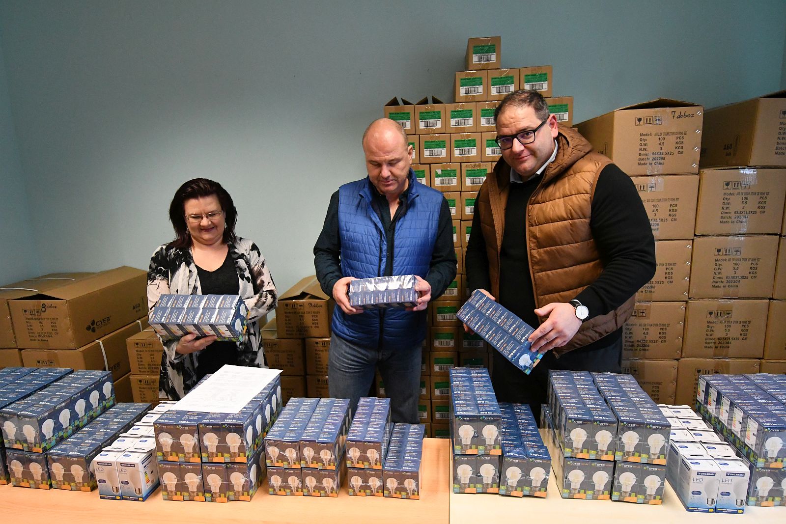 Jövő héten a Városgondnokságon lehet átvenni a LED-csereprogramban igényelt izzókat